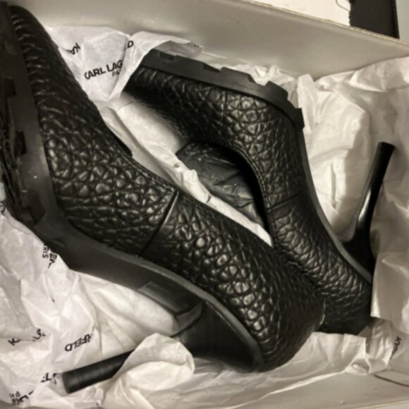 Karl Lagerfeld Women's Black Madelyn Slip On Pointed Toe Lug Sole Pumps 6.5 - Picture 9 of 9